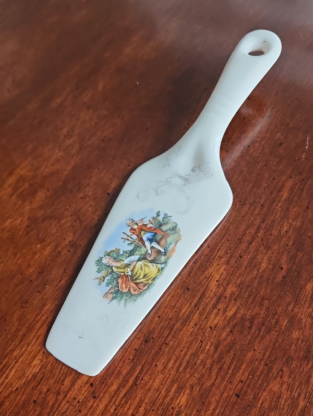 VTG Porcelain Cake Server